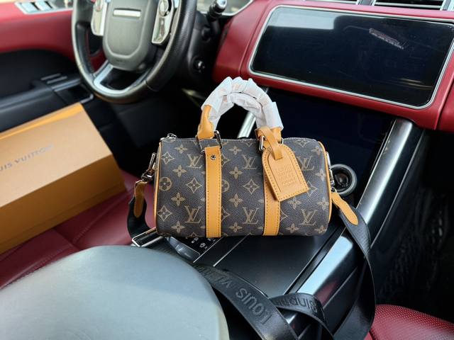 高端货 新款 “ Louis Vuitton”Lv单肩包 路易威登斜挎包 M11645 Louis Vuitton Keepall Bandoulière 25