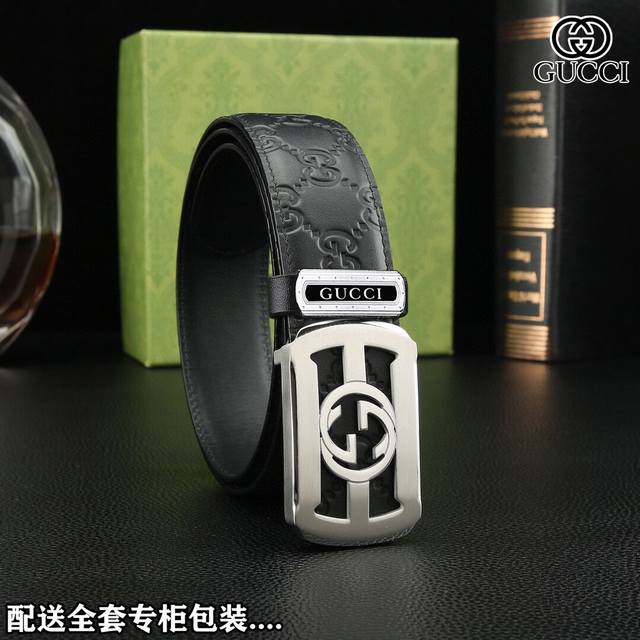 批 配全套包裝 品牌gucci海外原單 扣頭材質：雙色純鋼扣 帶身材質正面：38Mm寬度採用進口頭層牛皮壓紋腰帶，純鋼質五金扣頭實物拍攝長短可自行裁剪送禮自用首