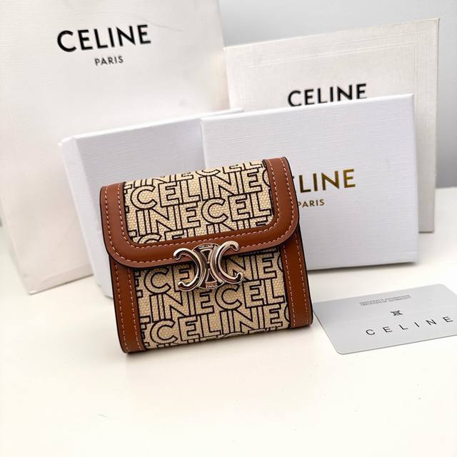 Celine 16336颜色 米白印花尺寸：11*10*5 Celine短式钱包非常炫美的一个系列，专柜同步，采用头层牛皮，精致时尚！