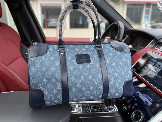 高端货 新款 “ Louis Vuitton ”Lv旅行袋 路易威登旅行包 Louis Vuitton Keepall 45 经典老花满印可调节可拆卸肩带 涂层