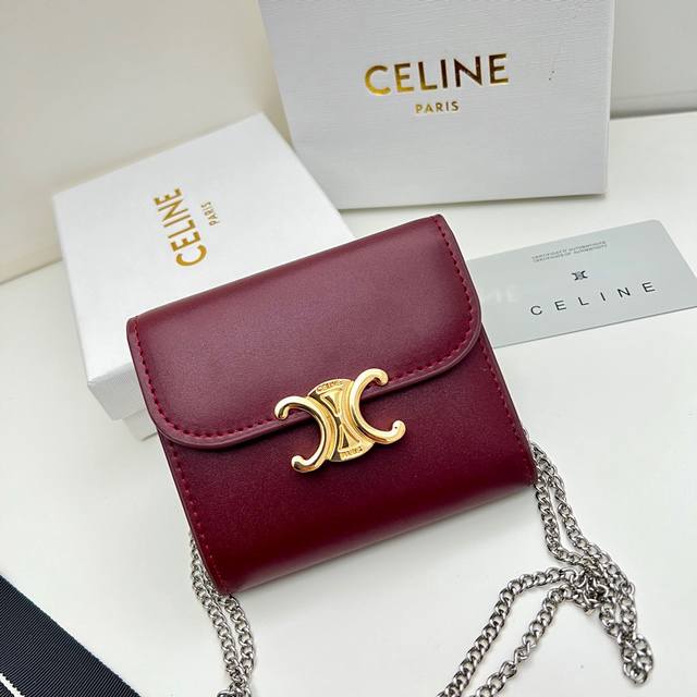 Celine 10783 链条可拆卸颜色 酒红尺寸 11*10*5Celine凯旋门非常炫美的一个系列，专柜同步，采用头层牛皮，精致时尚！可以单肩背，也可做钱包