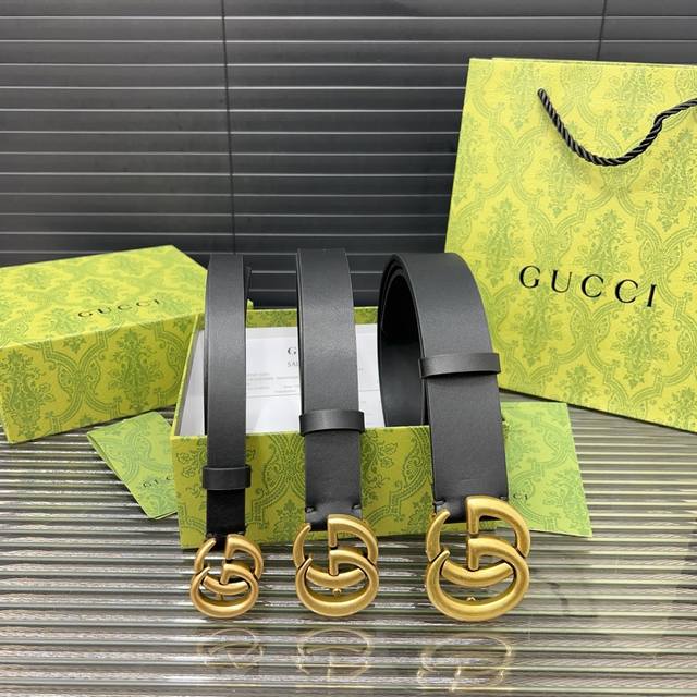 Gucci 古奇 牛皮腰带 男士经典款皮带 时装搭配必备款 优质合金扣头 采用原厂牛皮带身 机械打孔 高品质全套包装 礼盒 礼袋 小票