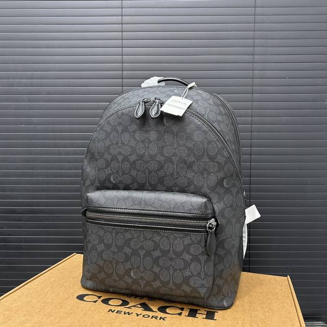 Coach 蔻驰 Charter 双肩包 大容量男女同款背包书包 实物拍摄 配盒10 尺寸 30 X 40 Cm。