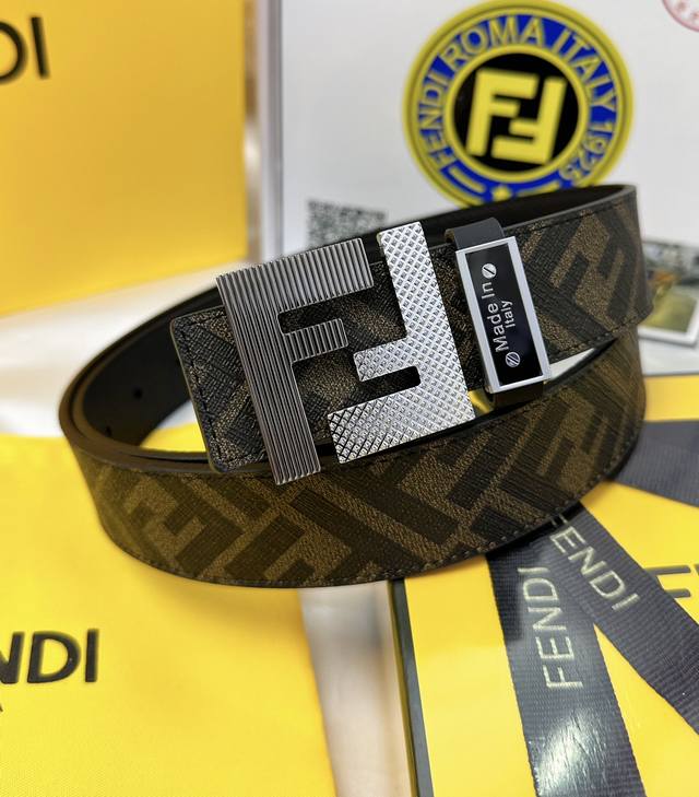 皮带：Fendi.芬迪..顶级原单复刻. 腰带：百分百头层牛皮，保证真皮。双层ff渐变双色工艺设计24K纯钢扣材质，永不掉色进口小牛皮正反双面使用商场专柜同等质