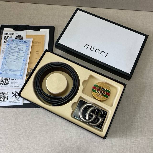 G精品款 ☆双扣礼盒套装 含礼盒 专柜有售 Gucci专柜在售正品 此款采用头层牛皮制作 走线油边细致 正品开模 搭配广州原版扣经久耐用、3.8Cm规格 送打眼