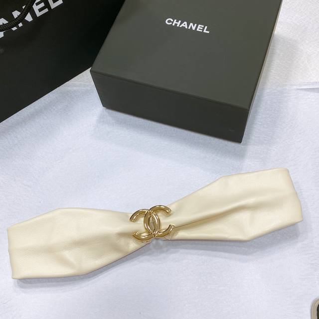 Chanel 光面cc黄铜搭扣. 羊皮弹力腰带 弹性极好 3.0Mm精品 手感柔软 码数含扣70、75、80、85、90