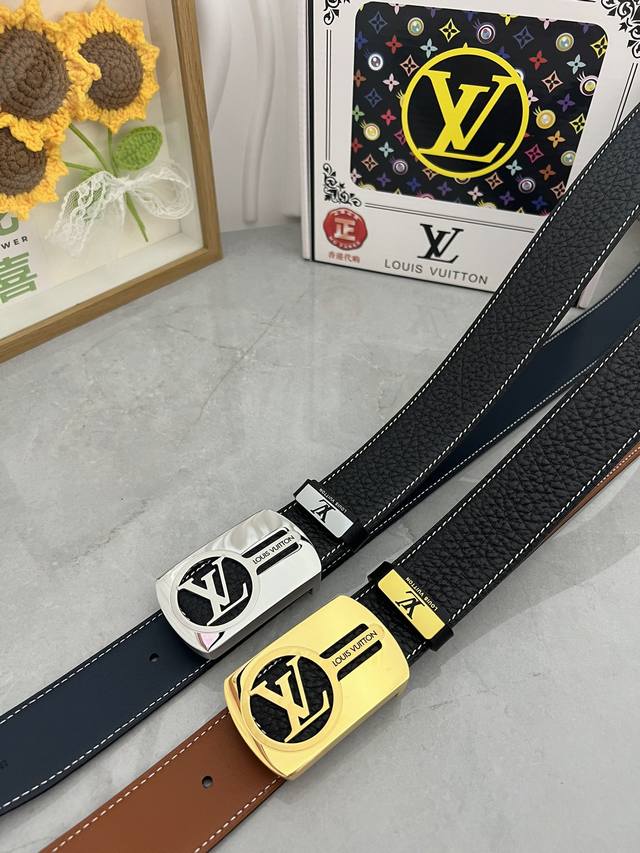 品名：Lv..路易..威登原单 材质：原单牛皮腰带 百分百头层牛皮腰带保证真皮，24K纯钢扣，专柜原单品质、做工精细，时尚大牌，送人自用首选 包装： 请认准如图