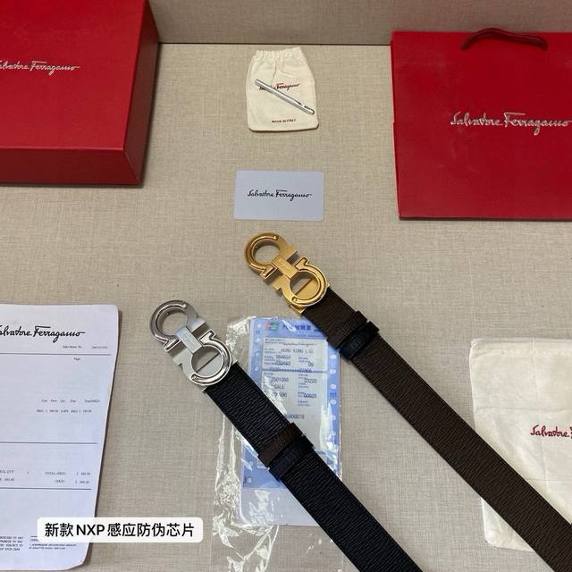 品牌：菲拉格慕ferragamo 芯片款 等级：原版品质.头层牛皮 专柜售经典爆款开模。油边精致 电脑车线 手感柔软.实物拍摄无修饰 上身效果超好、长度可裁剪.