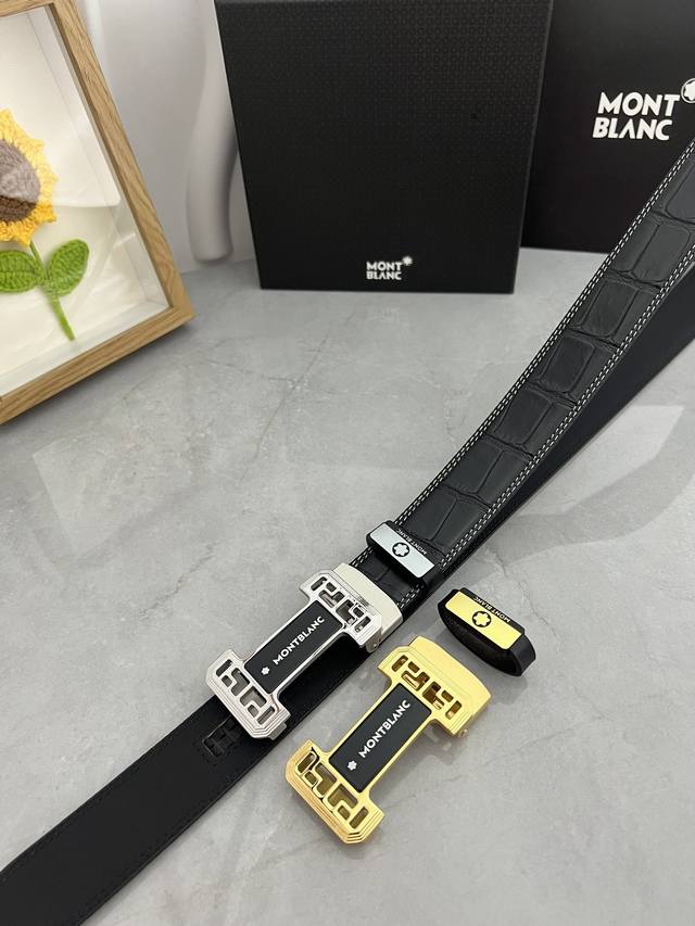 品名：万宝龙 Montblanc 自动带 材质：原单牛皮腰带 百分百头层牛皮腰带保证真皮，24K纯钢扣，专柜原单品质、做工精细，时尚大牌，送人自用首选 包装：