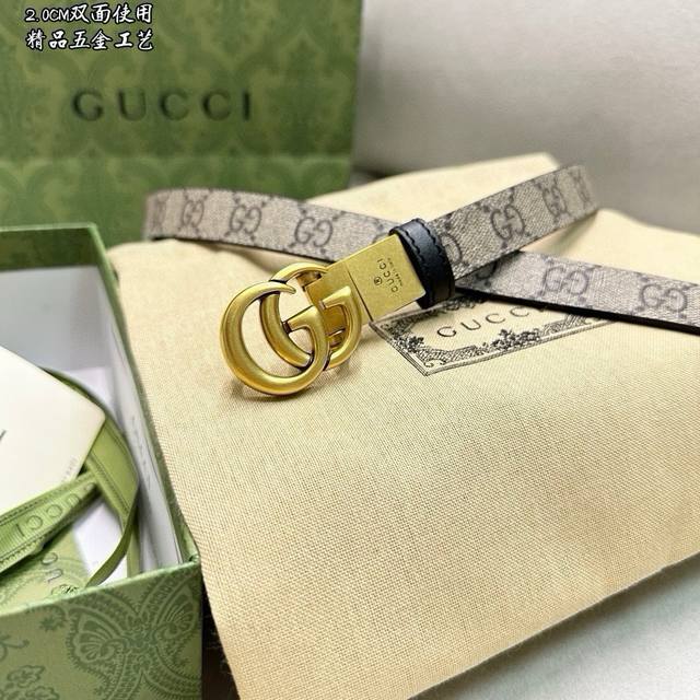 古琦GUCCI 宽度2 CM 简单大方双面使用 五金可以旋转 精品五金 佩戴效果非常不错 送礼自用最佳推荐