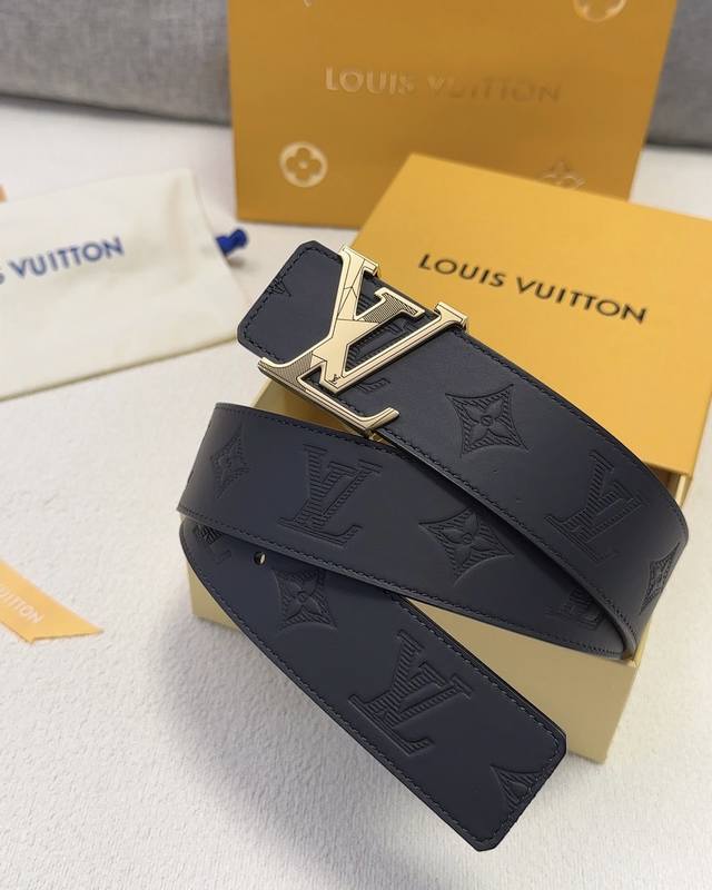 高端品质，实物拍摄 批 配全套礼盒 ： LOUIS VUITTON ：纯钢精品雕花，经典原单品质，经典压花配小牛皮底，精工制作，细节看图，实物拍摄，宽度4 cm