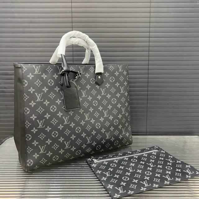 Louisvuitton 路易威登 黑武士Grand SAC手提包手袋 印花托特包 公文包 超大容量 经典百搭 实物拍摄 配送防尘袋 42 x 33 cm。