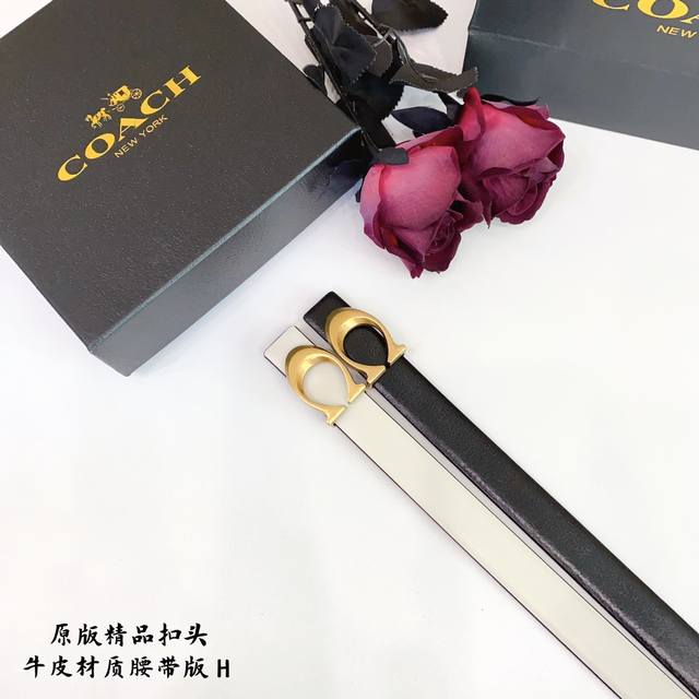 原版品质打孔品牌：蔻驰C家 女款 颜色：黑 白扣头：金扣头：原版精品纯铜五金扣头 带身：原版牛皮尺寸：宽约：2.5Cm长约：95Cm-110Cm类别：打孔板扣品