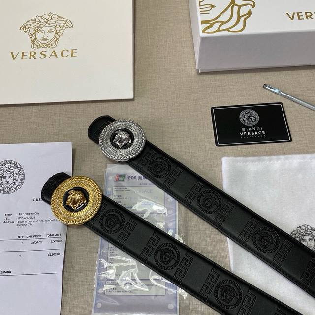 品牌：范思哲Versace 钢扣 等级：原单私货.进口头层牛皮黑底，专柜售、堪比正品！油边精致 电脑车线 手感柔软.实物拍摄无修饰 上身效果超好、长度不可裁剪.