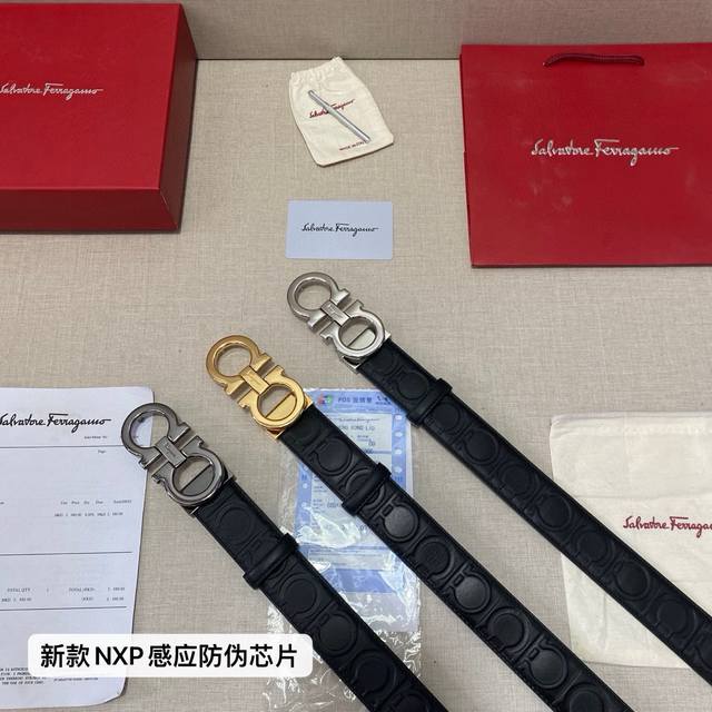 品牌：菲拉格慕Ferragamo 芯片宽 等级：原版品质.头层牛皮 专柜售经典爆款开模。油边精致 电脑车线 手感柔软.实物拍摄无修饰 上身效果超好、长度可裁剪.