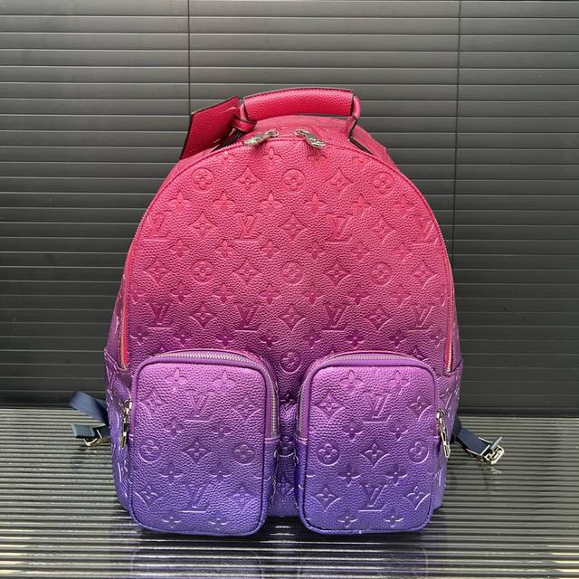 Louisvuitton 路易威登 Multipocket 霓虹渐变双肩包 拼色背包 男女通用 经典百搭 实物拍摄 配送防尘袋 40 X 30 Cm。