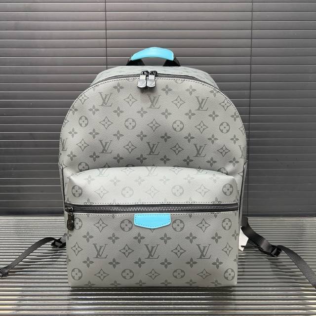 Louisvuitton 路易威登discovery 印花双肩包 大容量背包 男女通用 采用精湛镶嵌细工，经典百搭 实物拍摄 原厂原版面料 配送防尘袋 40 X