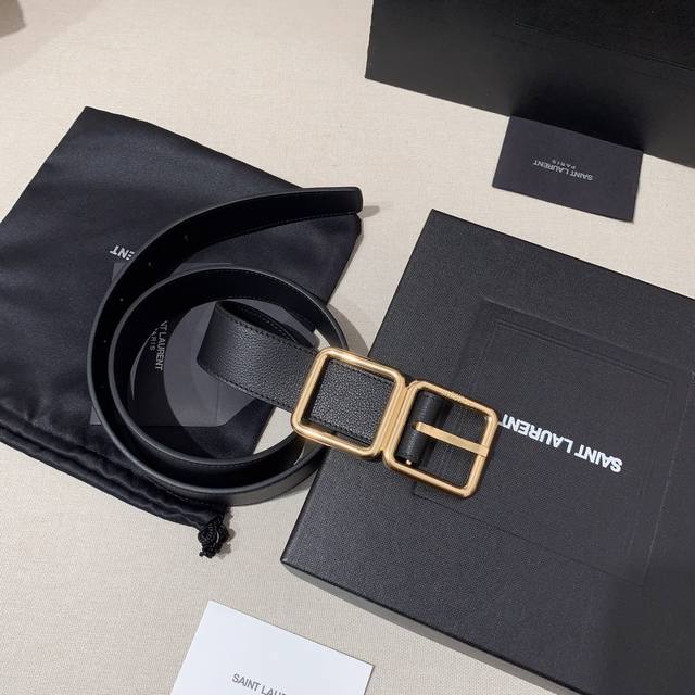 Saint Laurent 聖羅蘭女士腰帶皮帶 原廠精密電渡扣頭，意大利原廠皮，寬3.0Cm，光滑皮革雙扣窄款腰帶