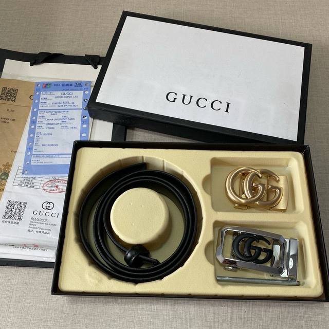 G精品款 ☆双扣礼盒套装 含礼盒 专柜有售 Gucci专柜在售正品 此款采用头层牛皮制作 走线油边细致 正品开模 搭配仿铜扣经久耐用、3.5Cm规格