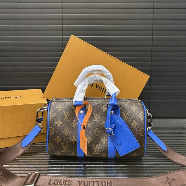 Louisvuitton 路易威登 keepall 25 系列手袋 印花手提斜挎包 单肩包 实物拍摄 原厂原版面料 配送防尘布袋 折叠礼盒 15 X 25 Cm