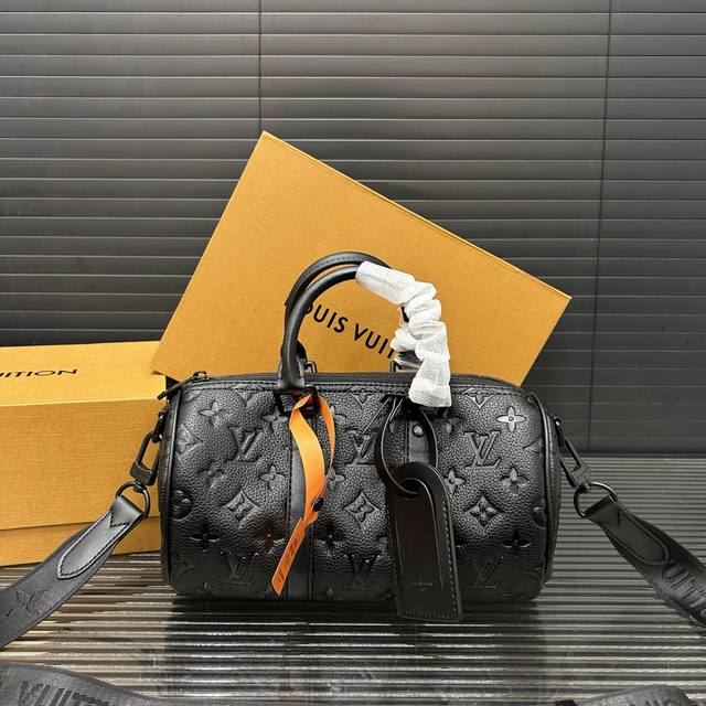 Louisvuitton 路易威登 keepall 25 系列手袋 印花手提斜挎包 单肩包 实物拍摄 原厂原版面料 配送防尘布袋 折叠礼盒 15 X 25 Cm