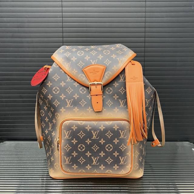 Louisvuitton 路易威登 Eclipse 双肩包 男士印花背包 电脑包经典Logo搭配原厂工艺材质 休闲百搭采用精湛镶嵌细工，实物拍摄 原厂原版面料