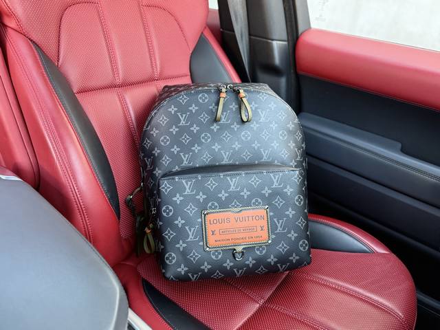 高端货 新款 “ Louis Vuitton ”Lv双肩包 路易威登双肩包 M45218 Louis Vuitton Discovery 老花 帆布拼牛皮 书包