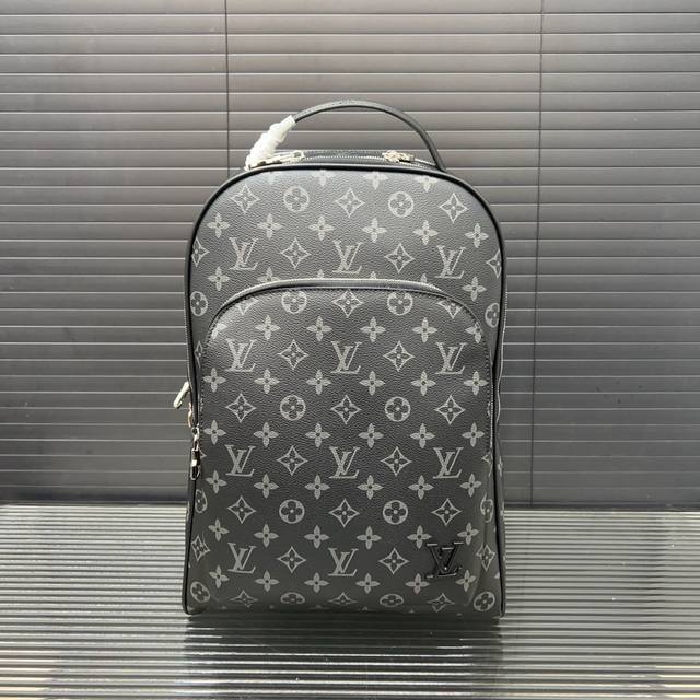 Louisvuitton 路易威登avenue 双肩包 男士背包 书包 电脑包采用精湛镶嵌细工，经典百搭 实物拍摄 原厂原版面料 配送防尘袋 30 X 40 C