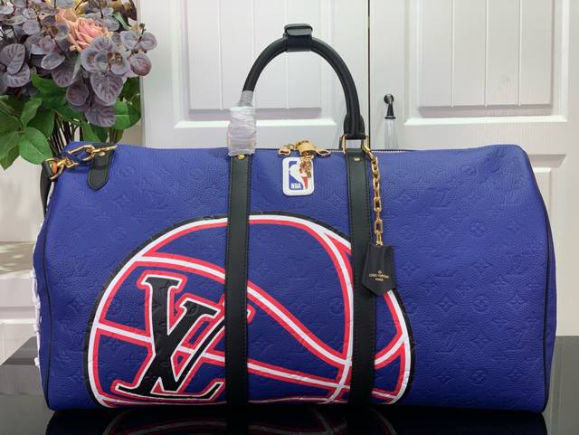 路易威登 Keepall BandoulièRe 55 旅行袋 M21 蓝色压花 Nba keepall BandoulièRe 55 旅行袋浸染 Nba 赛事