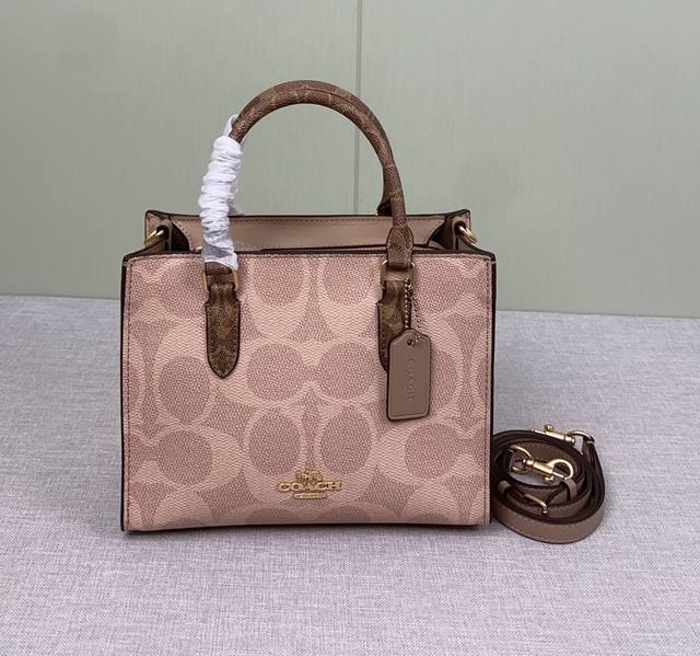 Coach 蔻驰新款 12月新品Maggie