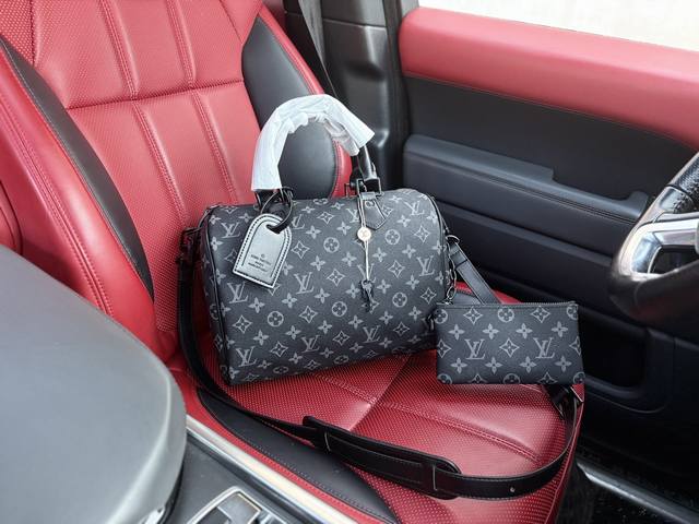 高端货 “ Louis Vuutton ”Lv单肩包路易威登斜挎单肩包 M21108 Louis Vuitton Week-End敞口开合 牛皮 托特包Tote - 点击图像关闭