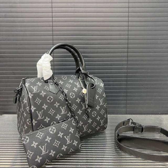 Louisvuitton 路易威登 Speedy Soft 30 单肩斜挎包 枕头包 男女通用 采用经典百搭 实物拍摄 原厂原版面料 高端品质 配送防尘袋 30