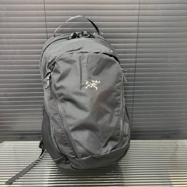 Arcteryx 始祖鸟 Mantis26 尼龙布男女同款大容量徒步户外登山包 帆布电脑包书包 背包双肩包 采用精湛镶嵌细工 经典百搭 实物拍摄 原厂原版面料